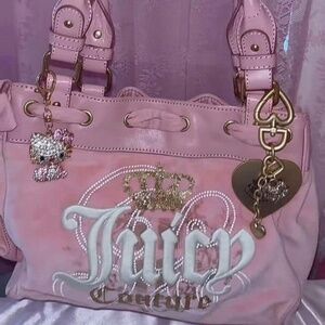 ISO - DO NOT BUY CURRENTLY LOOKING FOR!!